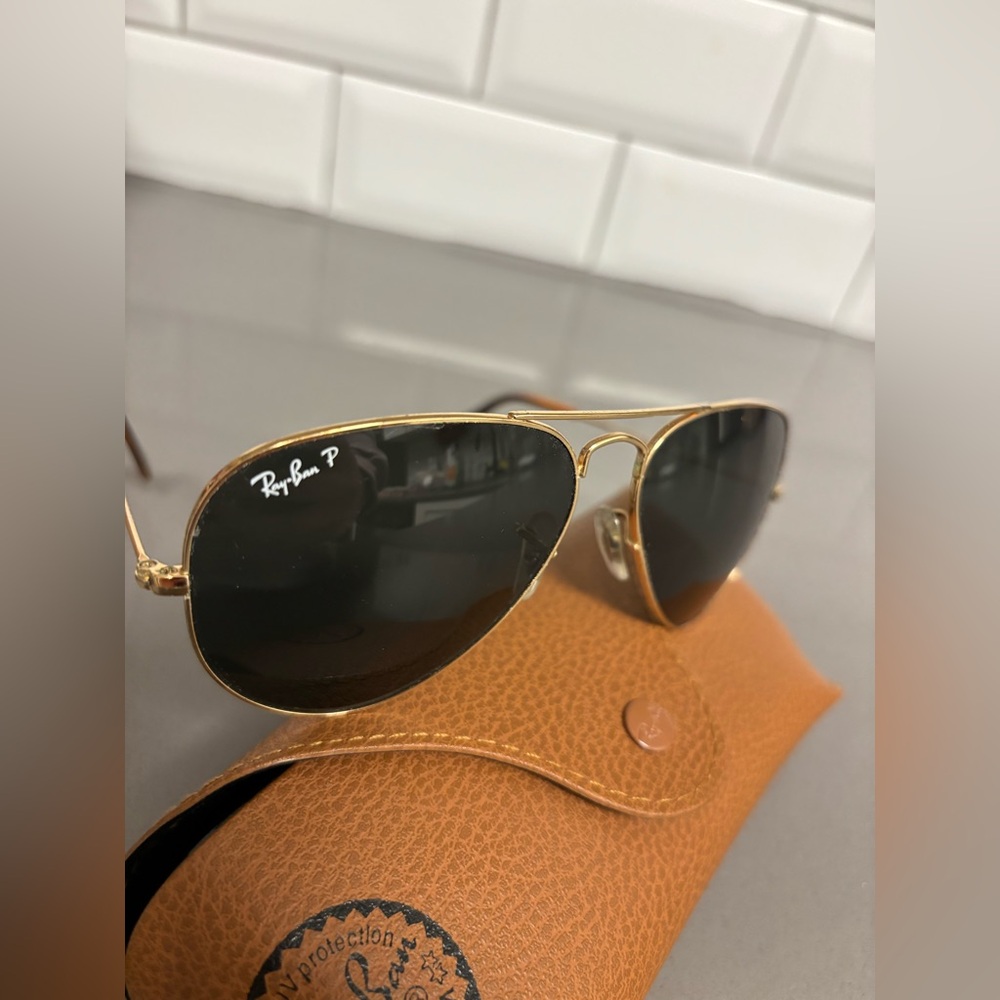 Raybans aviators